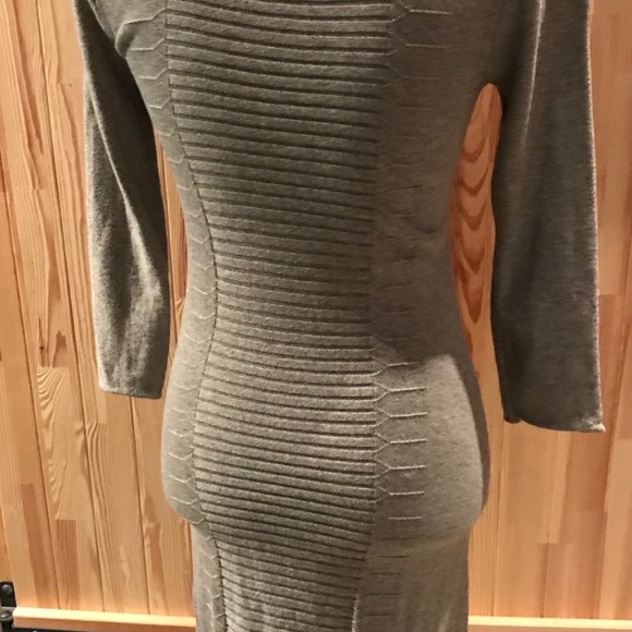 Gray knit sweater dress - Picture 3 of 10